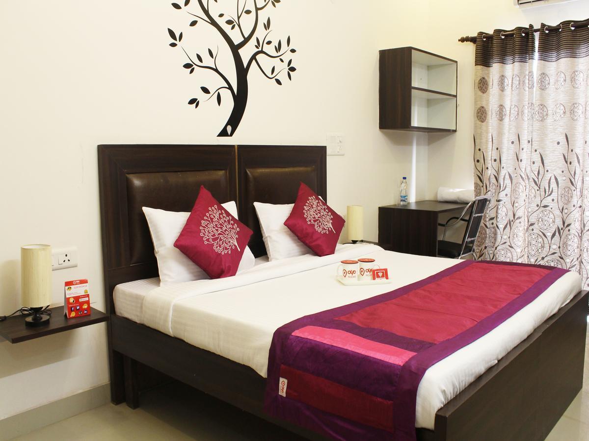 Oyo 2384 Hotel Epic Inn Gurgaon Exterior foto